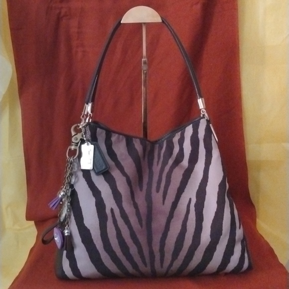 Coach Madison Phoebe shoulder bag with purse charm - Picture 4 of 12